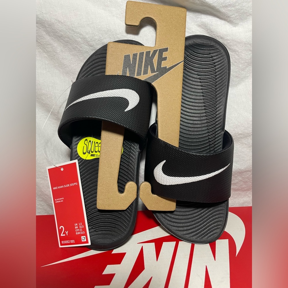 NWT Kids Nike Slides